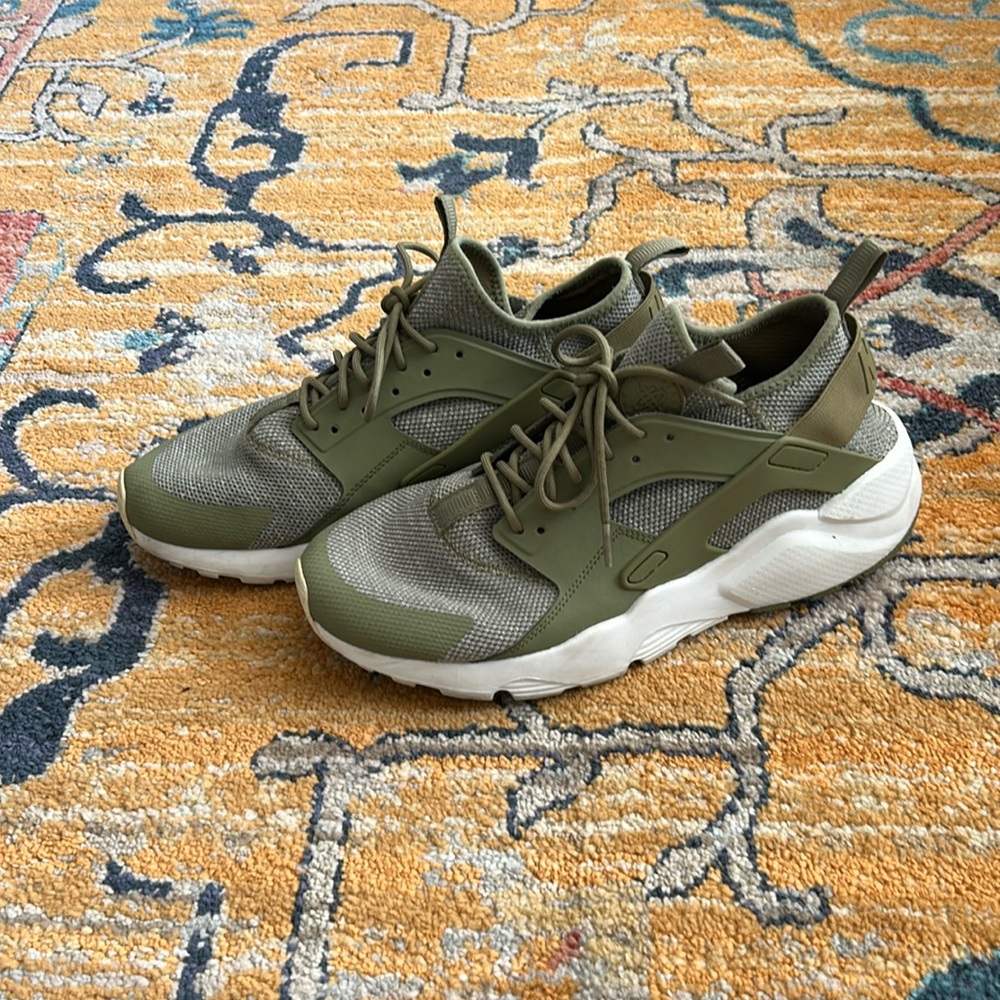 Nike Air Hurache